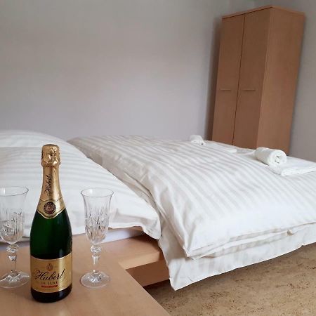 Brezno - 2 Izbovy Apartman Buitenkant foto