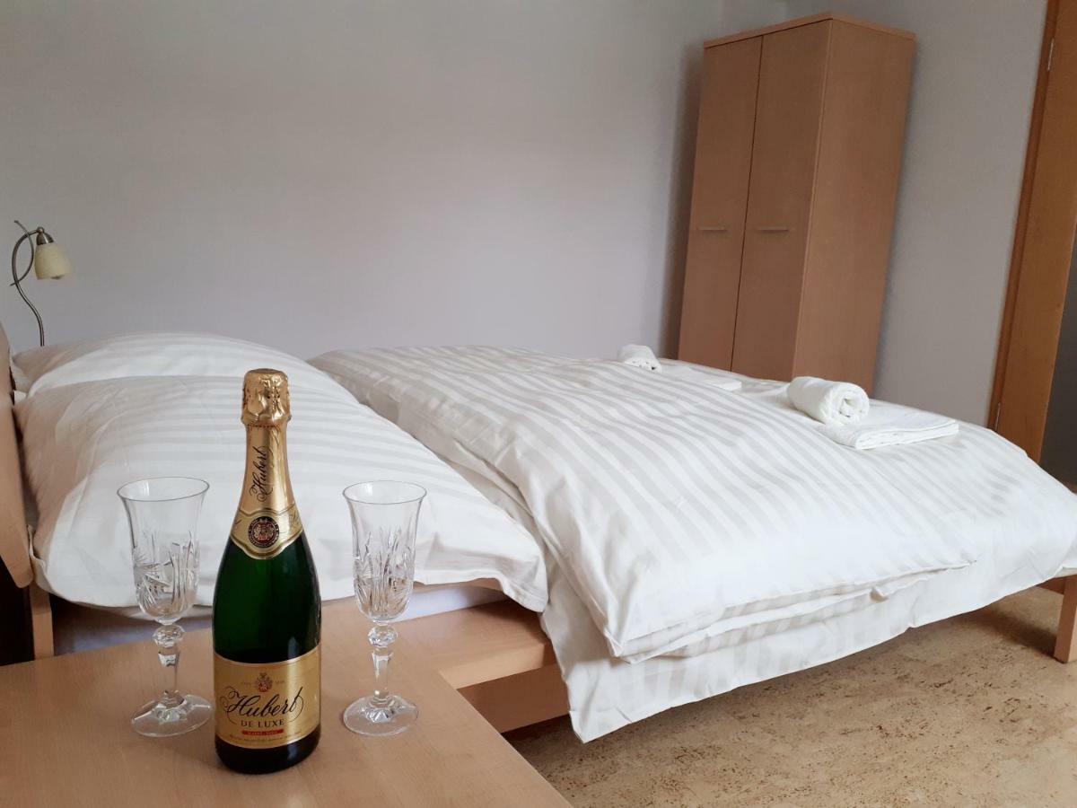 Brezno - 2 Izbovy Apartman Buitenkant foto