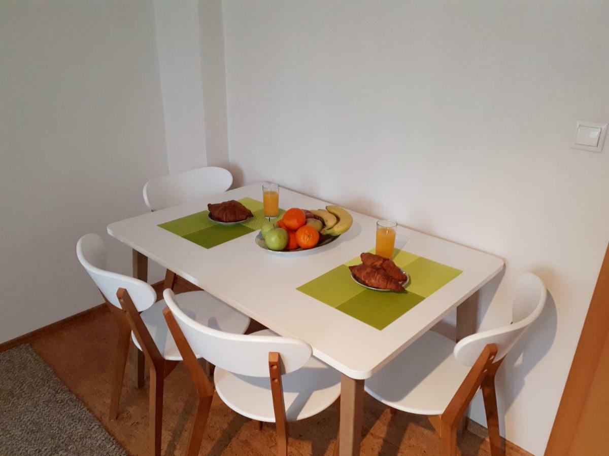 Brezno - 2 Izbovy Apartman Buitenkant foto